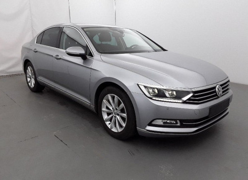 Volkswagen PASSAT 1.5 TSI 150 EVO DSG7 Carat