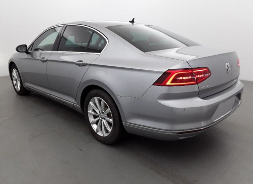 Volkswagen PASSAT 1.5 TSI 150 EVO DSG7 Carat