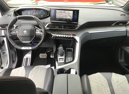 Peugeot 3008 Hybrid 225 e-EAT8 GT
