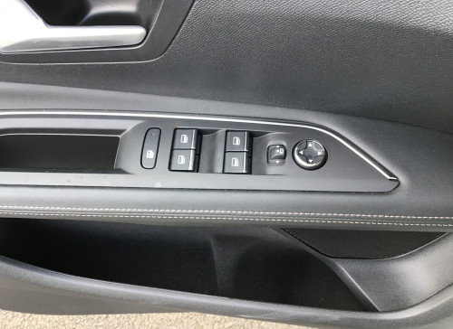 Peugeot 3008 Hybrid 225 e-EAT8 GT
