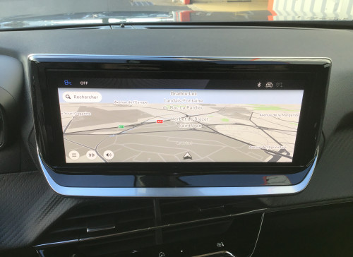 Peugeot 2008 Nouveau Hybrid 136 e-DCS6 Allure