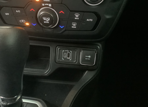 Jeep RENEGADE Nouveau 1.5 Turbo T4 130 ch BVR7 e-Hybrid Altitude