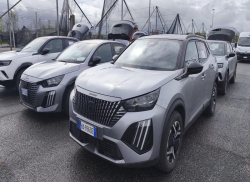Peugeot 2008 Nouveau Hybrid 145 e-DCS6 GT