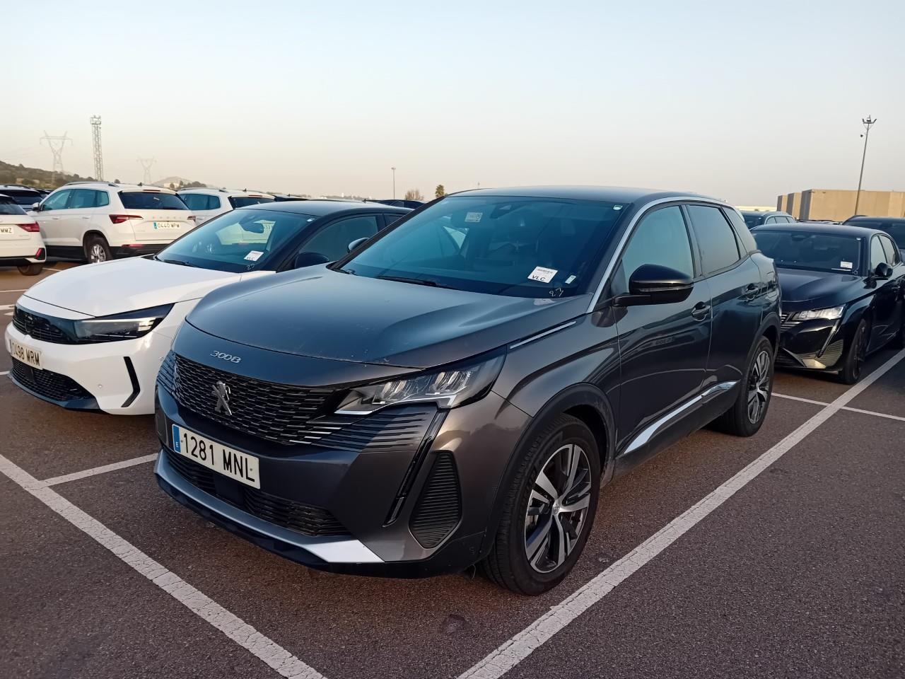 PEUGEOT 3008