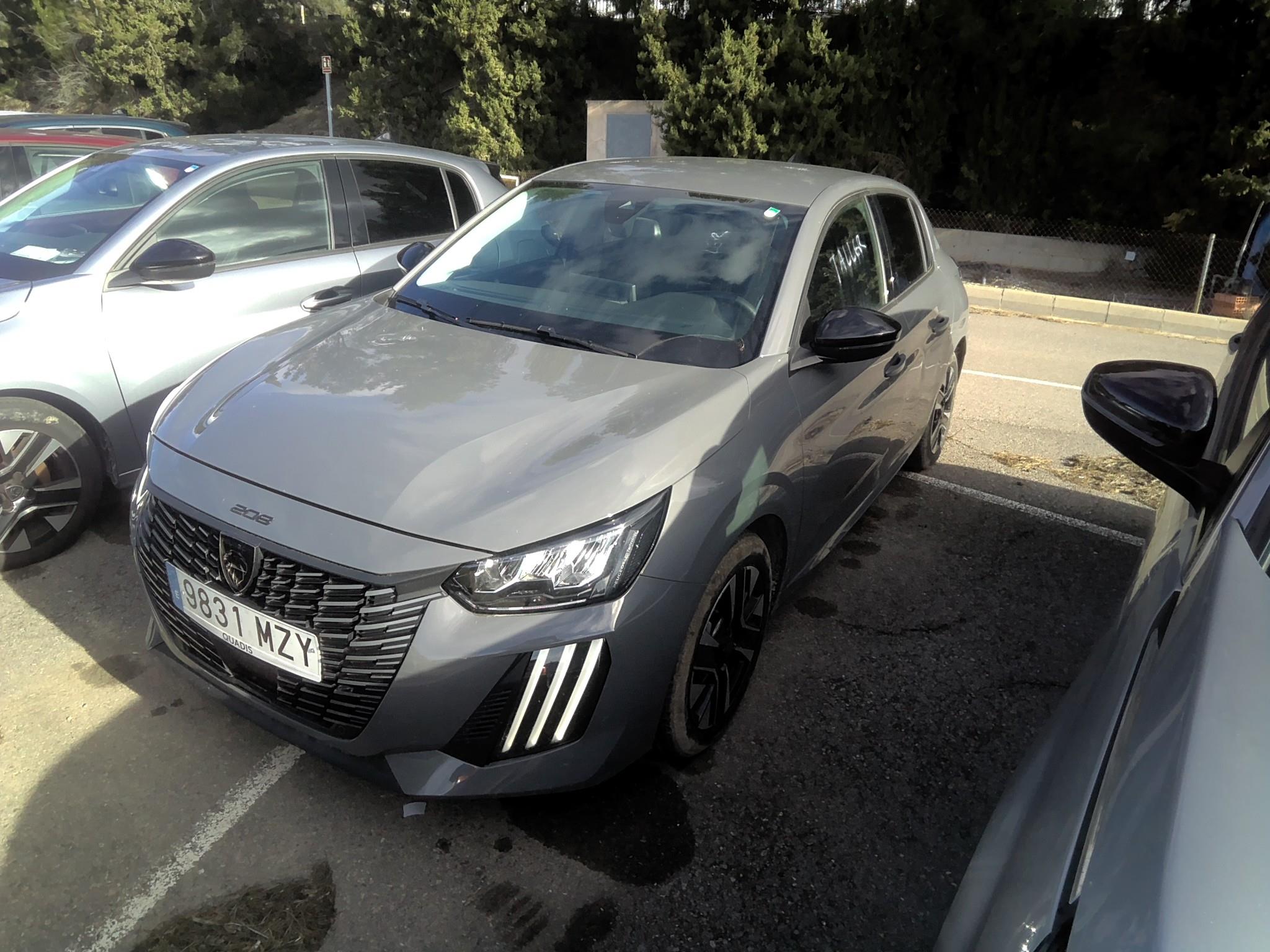 Peugeot 208 Hybrid 100 e-DCS6 Allure