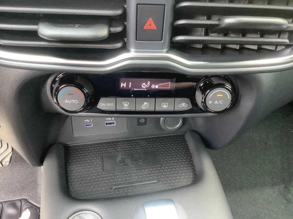 Nissan JUKE HYBRID 143 N-Connecta