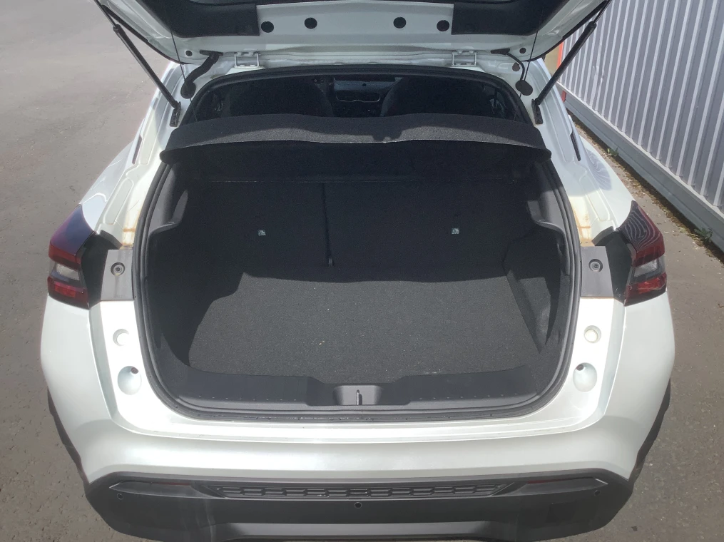 Nissan JUKE HYBRID 143 N-Connecta