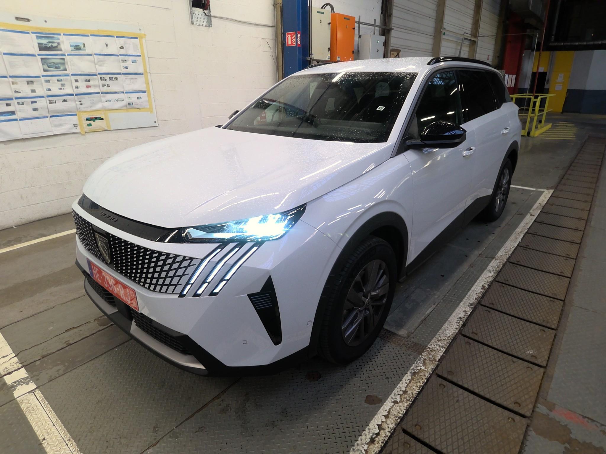 Peugeot 5008 Hybrid 145 ch e-DCS6 Allure