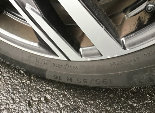 Peugeot 208 PureTech 100 S&S BVM6 Allure