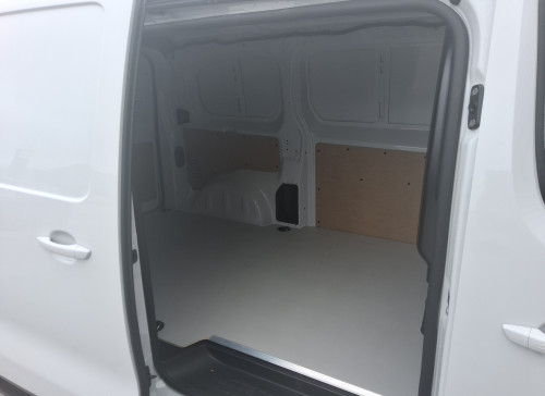 Citroën JUMPY FOURGON FGN M BLUEHDI 180 S&S EAT8