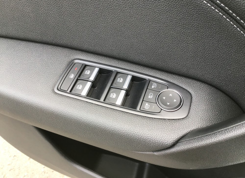 Renault CAPTUR mild hybrid 140 EDC Techno