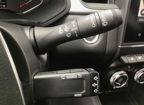 Renault CAPTUR mild hybrid 140 EDC Techno