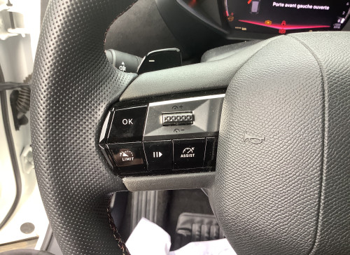 DS DS 3 Nouveau PureTech 130 EAT8 Performance Line