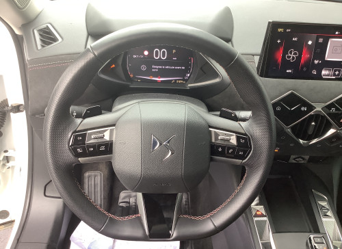 DS DS 3 Nouveau PureTech 130 EAT8 Performance Line