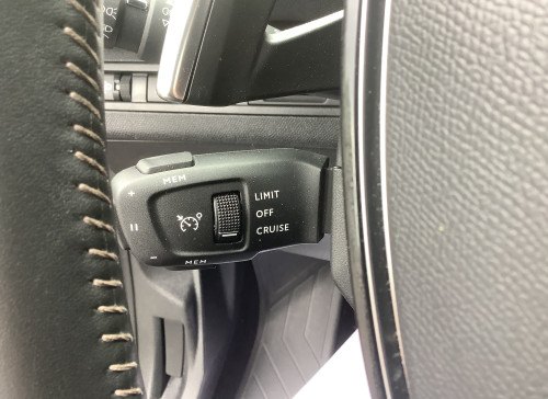 Peugeot 3008 BlueHDi 130ch S&S EAT8 Allure Pack