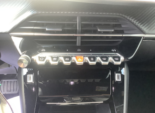Peugeot 2008 Nouveau Hybrid 145 e-DCS6 Allure