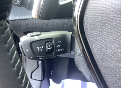 Peugeot 2008 Nouveau Hybrid 145 e-DCS6 Allure