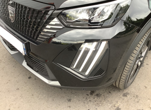 Peugeot 2008 Nouveau Hybrid 136 e-DCS6 Allure