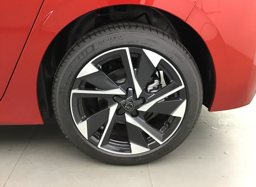 Peugeot 308 Nouvelle BlueHDi 130ch S&S EAT8 Allure