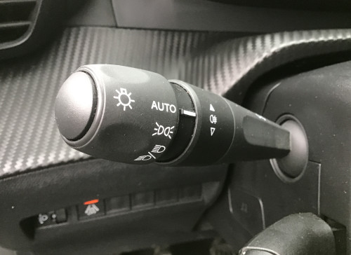 Peugeot 208 PureTech 100 S&S BVM6 Allure Pack