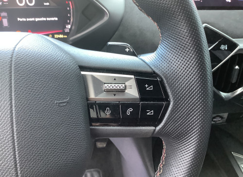 DS DS 3 Nouveau PureTech 130 EAT8 Performance Line