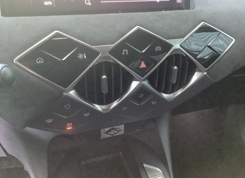 DS DS 3 Nouveau PureTech 130 EAT8 Performance Line