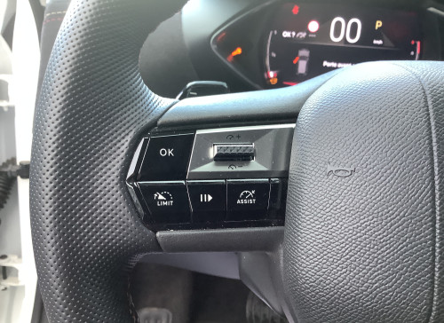 DS DS 3 Nouveau PureTech 130 EAT8 Performance Line