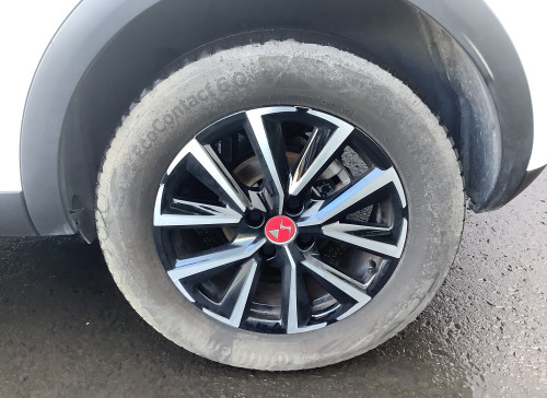 DS DS 3 Nouveau PureTech 130 EAT8 Performance Line