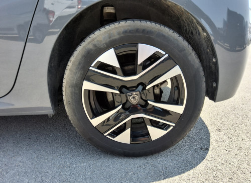 Peugeot 208 Nouvelle Hybrid 100 e-DCS6 Allure