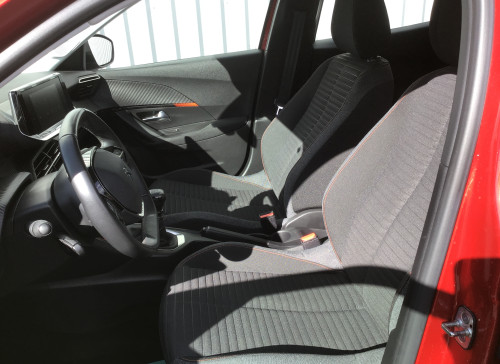 Peugeot 2008 PureTech 100 S&S BVM6 Active