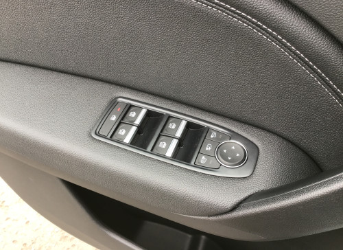 Renault CAPTUR mild hybrid 140 EDC Techno