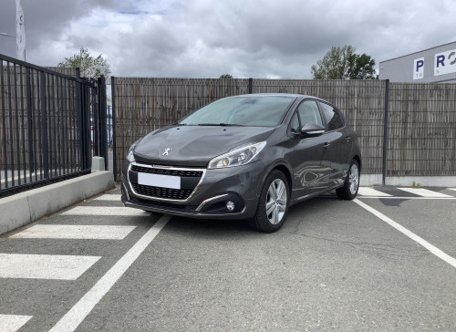 Peugeot 208 PureTech 110ch S&S BVM6 Signature