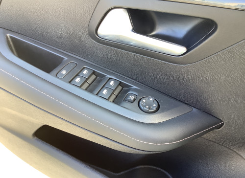 Peugeot 208 Nouvelle Hybrid 100 e-DCS6 Allure