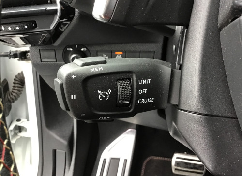 DS DS7 CROSSBACK BlueHDi 130 EAT8 Performance Line+