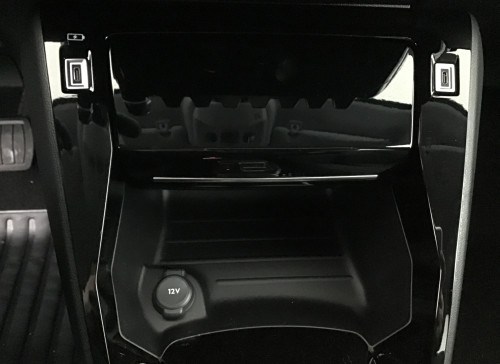 Peugeot 208 Nouvelle Hybrid 136 e-DCS6 Allure