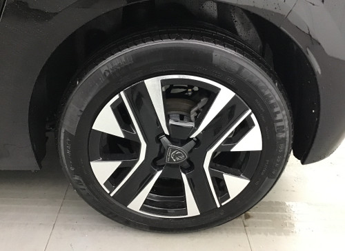 Peugeot 208 Nouvelle Hybrid 136 e-DCS6 Allure