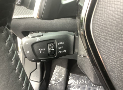 Peugeot 2008 Nouveau Hybrid 145 e-DCS6 Allure