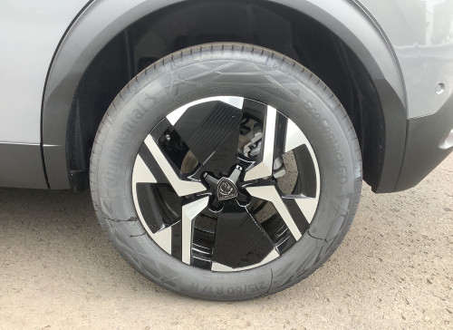 Peugeot 2008 Nouveau Hybrid 145 e-DCS6 Allure