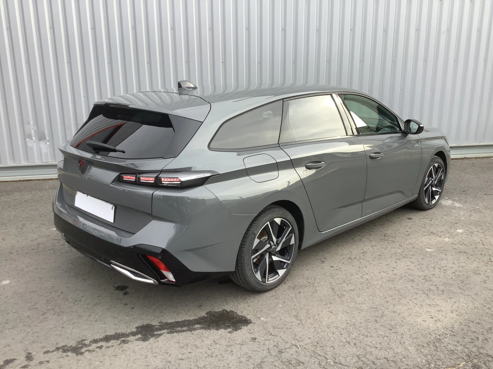 Peugeot 308 SW Hybrid 145 e-DCS6 Allure