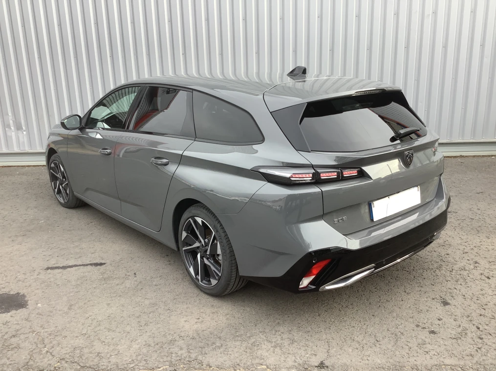 Peugeot 308 SW Hybrid 145 e-DCS6 Allure