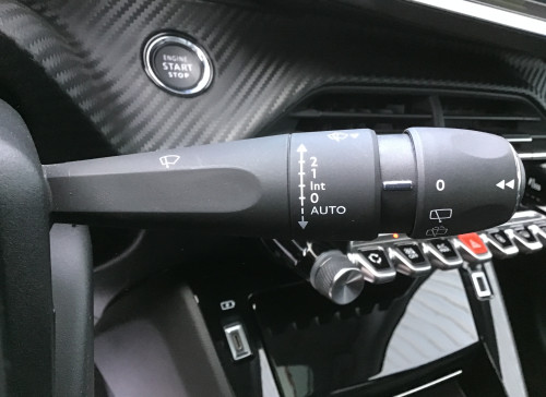 Peugeot 208 PureTech 100 S&S BVM6 Allure Pack