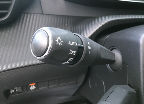 Peugeot 208 PureTech 100 S&S BVM6 Allure Pack