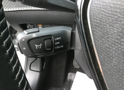 Peugeot 208 PureTech 100 S&S BVM6 Allure Pack