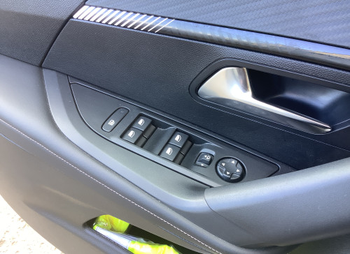 Peugeot 2008 Nouveau 100 S&S BVM6 Allure