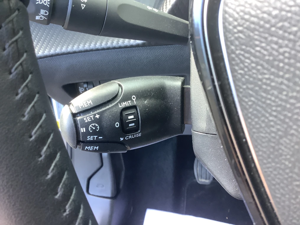 Peugeot 2008 100 S&S BVM6 Allure