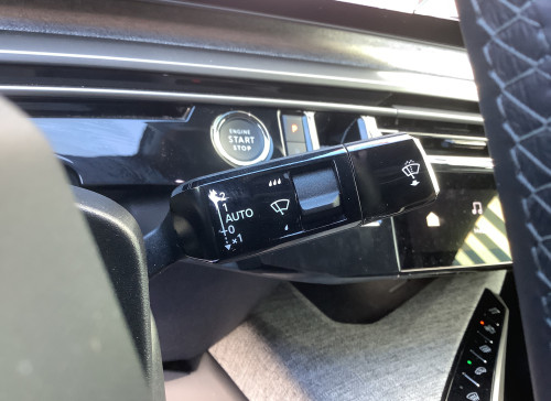 Peugeot 3008 Nouveau Hybrid 136 e-DCS6 Allure