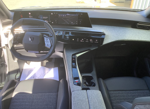 Peugeot 3008 Nouveau Hybrid 136 e-DCS6 Allure