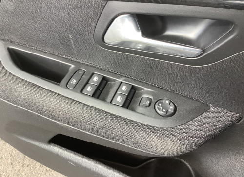 Peugeot 208 Nouvelle Hybrid 100 e-DCS6 Style