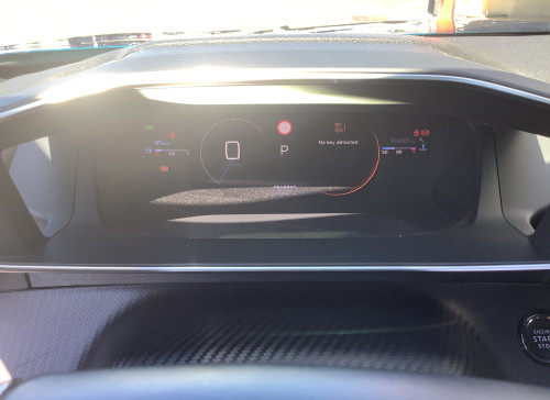 Peugeot 2008 Nouveau Hybrid 145 e-DCS6 GT