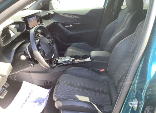 Peugeot 2008 Nouveau Hybrid 145 e-DCS6 GT